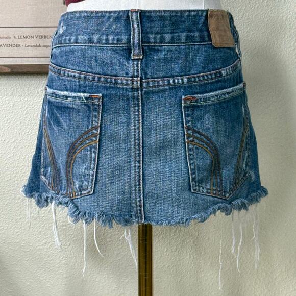 Y2k Hollister Distressed Micro Mini Denim Skirt SoCal Trashy McBling Bimbo 9 - Picture 3 of 5